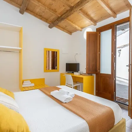 Way To The Sea - With Garden & Hot Tub Apartament Càbras